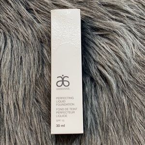 Arbonne Liquid foundation